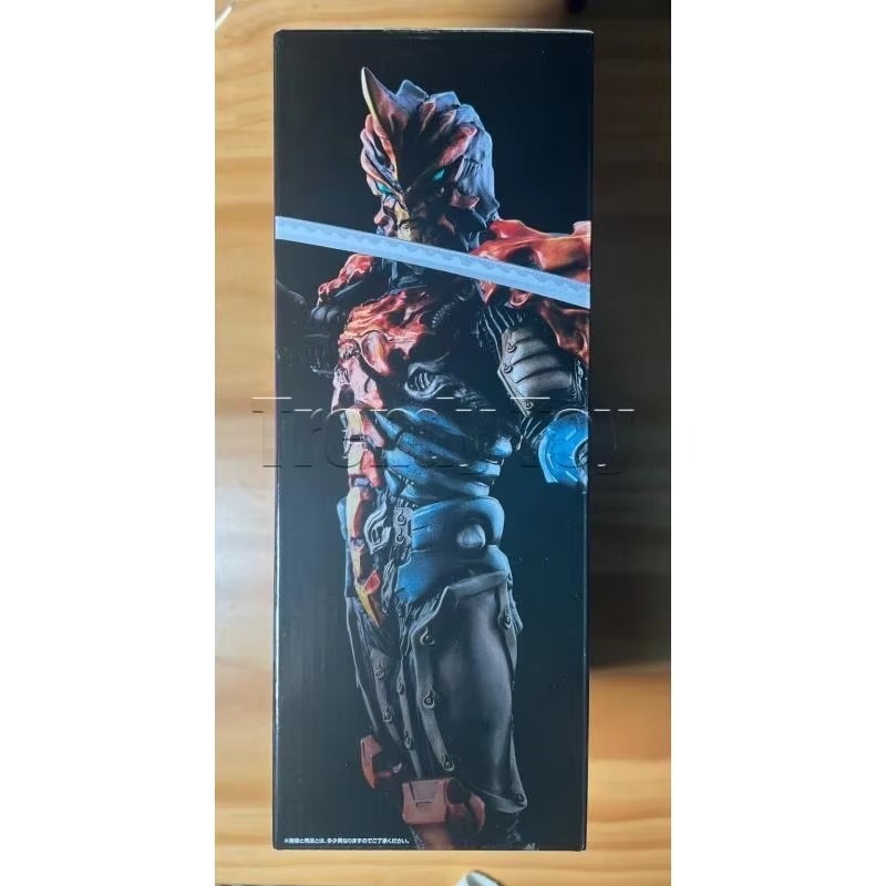 Model Kit Ultraman Zero - Бандай Ичибан Куджи Ультрамен Зеро и