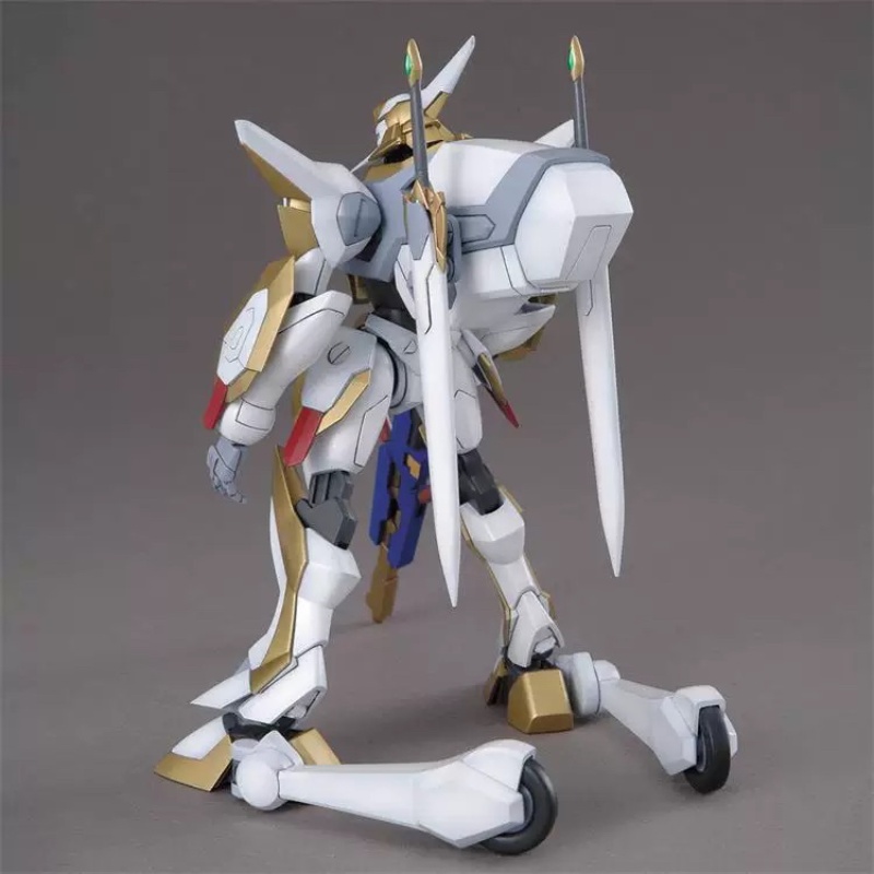 В наличии Bandai Hg 1/35 Code  – обзор и цена Model Kit Lancelot